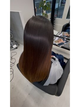 エン 久安(en.) 艶感ローズブラウン｜大人女性に似合う髪色