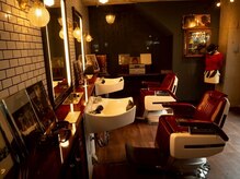 リリズカットクラブ(LILI'S CUT CLUB)の雰囲気(バーバー/シェービング/レディースシェービング/理容室/フェード)