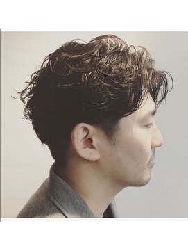 ヴィータ Hair Vita ラフなパーマをプラスした男らしいスタイル