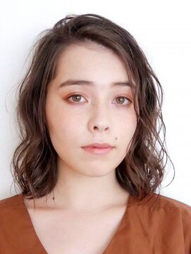 アース 恵比寿店(HAIR&MAKE EARTH) 大きめカールの柔らかミディ