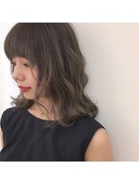 ヌイ 横浜(nui)&nbsp;フォギーグレージュ_ワンサイドショートブランジュダブルバング