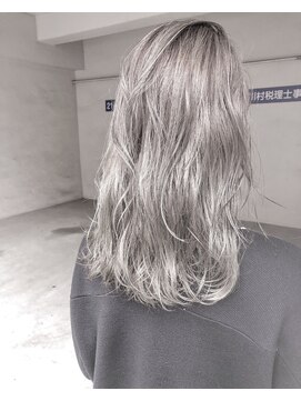 ヘアーアンドアトリエ マール(Hair&Atelier Marl) 【Marl】ホワイトアッシュカラーの外国人風セミディ♪