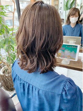 ルーファス 恵比寿 渋谷(Ruufus) 大人の外ハネミックスショートボブ【Ruufus恵比寿渋谷】31579