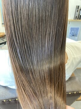 エルパライソ リフォ(Elparaiso Reff) 髪質改善ヘアエステで艶髪へ