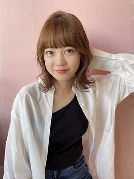 アンニュ(annuy) くびれベージュヘア