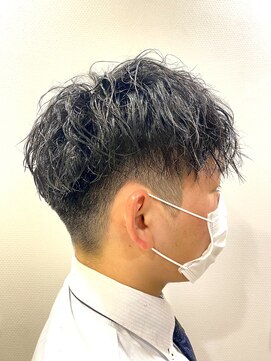 銀座マツナガ 神田店 王道モテメンズヘア癖毛風ゆるめツイストパーマ