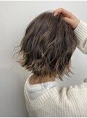20代30代大人可愛い髪質改善グレージュストレートボブアレンジ