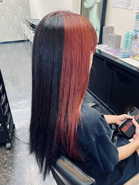 レヴィア(Revia) レッド＆ダーク系カラー