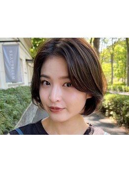 扱いやすく簡単にまとまる一人一人に合わせたカットで、数ヵ月先まで"ずっとキレイ"が続く。