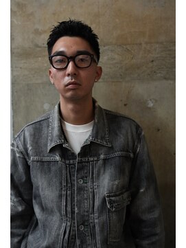 タフ バーバーショップ(TOUGH BARBER SHOP) スキンフェード ピンパーマ