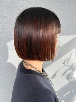 ヘアーループセラデザインワークス(Hair ruup Sela design works)の写真/毎日のお手入れがとっても楽になる厳選トリートメントで、最高の美髪作りをお手伝い。きらめくツヤ髪へ
