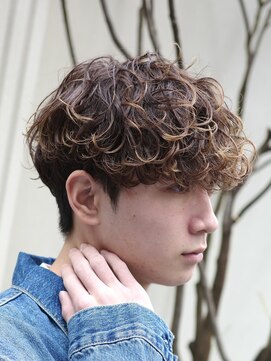 フィフス 渋谷(fifth) 渋谷スペインカールメンズパーマフリンジカットフェードカット