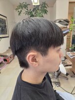 グラムゼロ&nbsp;メンズのナチュラルツーブロックスタイル