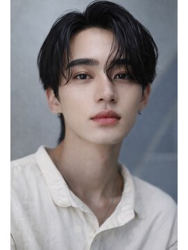 ベル 銀座並木通り店(Belle) センターパート/シャドウパーマ/フェザーパーマ/ツーブロック