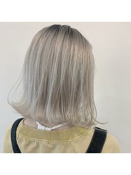 オーストヘアーモニカ 梅田茶屋町2号店(Aust hair Monica) ☆ホワイトベージュ☆