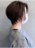 大人可愛い40代50代黒髪前下がりショートボブ丸みショート