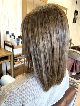 コノン(conon) カーキベージュ