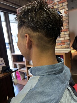 2ブロック刈り上げラインスタイル 名古屋の美容室actif L アクティフ Actif のヘアカタログ ホットペッパービューティー 2ブロック刈り上げラインスタイル 名古屋の美容室actif L アクティフ Actif のヘアカタログ ホットペッパービューティー