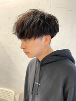 アーリー(Ali'i) ツイストスパイラルパーマショートレイヤー刈り上げマッシュ