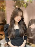 ブリーチなしチョコレート色×前髪/顔周りレイヤー韓国ヘア[新宿