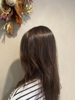 エニー(ENi)&nbsp;暗髪 段カット