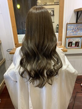 アンプリフィア(amplifier) アッシュグレージュ×髪質改善ケアカラー