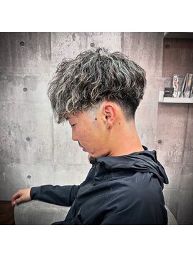 髪屋 紬 メンズ/メンズパーマ/スペインカール