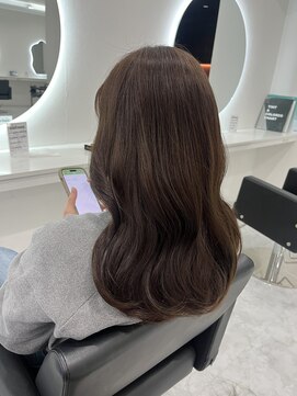 エレン(Ellen) ブラウンカラー