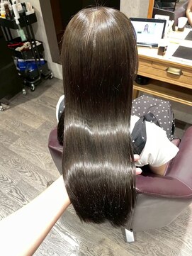 アフィナー(Afinar) 【横浜駅/横浜西口】ダークアッシュ