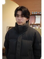 エディ(Edy)&nbsp;メンズセンターパートニュアンスパーマコンマバング韓国ヘア岡山