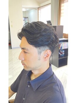 ブリックヘアー(BLICK Hair)の写真/BLICKで骨格を見極めた貴方に合うパーマを◎シンプルだけどかっこいいstyleで、仕事もプライベートも充実!