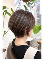 ビッケ(Vicke)&nbsp;ハイライトショート／30代40代50代ショート