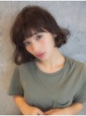 外ハネエアリーショートボブ
