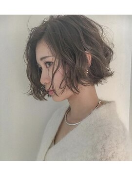 ヘアースペース ブイ(hair space V) カーキグレージュ×ワンレンボブ前髪長め hair spaceV by マサヤ