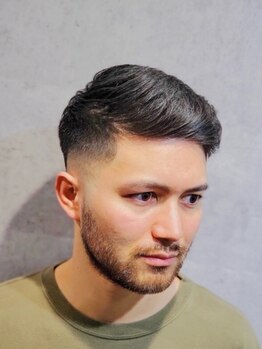 《Premiumコース\7200～》ご自身では難しい眉/ひげ/もみあげ/襟足のケアはBarberの高技術で【21時迄営業】