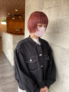 ミルヘアデザイン(mil hair design) 顔周りレイヤーボブとピンク