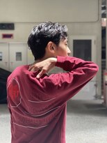 メリケンバーバーショップ フクオカ(MERICAN BARBERSHOP FUK)&nbsp;波巻き束感ショートツーブロックマッシュアップバングコンマヘア