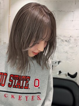 ヨーク(YOKE) 【YOKE】ミルクティーアッシュグレージュカラーぱっつん前髪