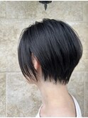 黒髪ショート×ストレート×簡単スタイリング