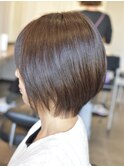 タイトな丸みのショート/30代/40代/50代/白髪ぼかしカラー