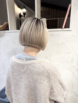 アペゼ(Apaiser) shadow roots