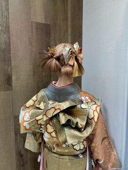 レブリィ ゼンコームサシサカイ(Reverie ZENKO Musashisakai)の写真/特別な日を彩るヘアセット＆着付け！振袖・袴・七五三、一生の思い出作りをお手伝い♪