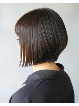 カノア(CANNOA.) 前下がり大人ツヤぱっつんボブ