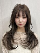 ハロー(...Hello)&nbsp;レイヤーカット ハッシュカット 韓国ヘア