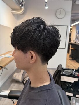 ロエメンズ(LOE men’s) リバースセンターパート/ニュアンスパーマ[大宮]
