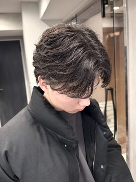 メンズサロン ガウディ 三宮店(men's salon Gaudi) ニュアンスフェザーパーマ×メンズツーブロック×センターパート
