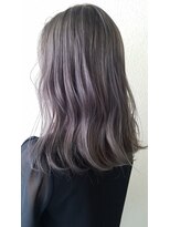 キーン 立川店(keen)&nbsp;【keen×武田】ケアブリーチでつくる、グレイジュカラー♪