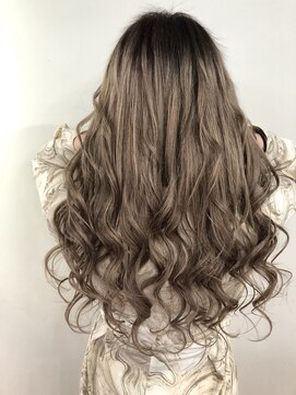 ラフ 難波店(LAFF) #黒髪#ボブルフ#ネビージュ#小顔#ワンレン