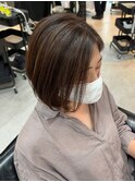 脱白髪染めハイライト×大人ショート