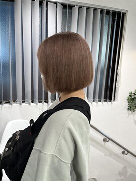 ミューバイケンジ(miu by KENJE) miu&橋本愛海 柔らかいベージュカラー